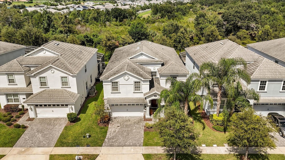 Championsgate Family Homepool, Hot Tub & Cinema