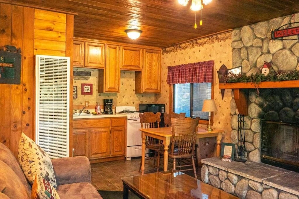 Eagle's Nest Lodge