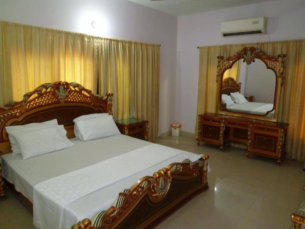 INDUS LODGE GUEST HOUSE view 2