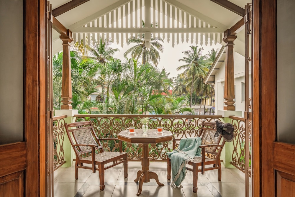 Sanctuary by RÊVE Escapes - Premium 3 BHK Villa Near Morjim Beach