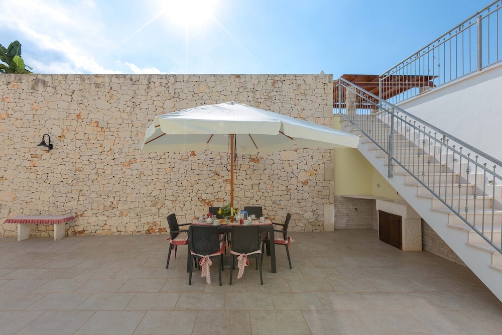 2088 Villa Marilda view 3