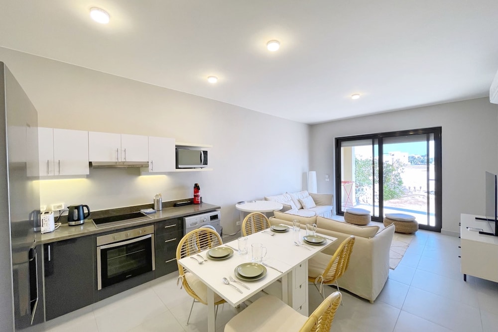 Xuru Stays I Genial 2 BDR w / Pool Access @ Cyan El Gouna