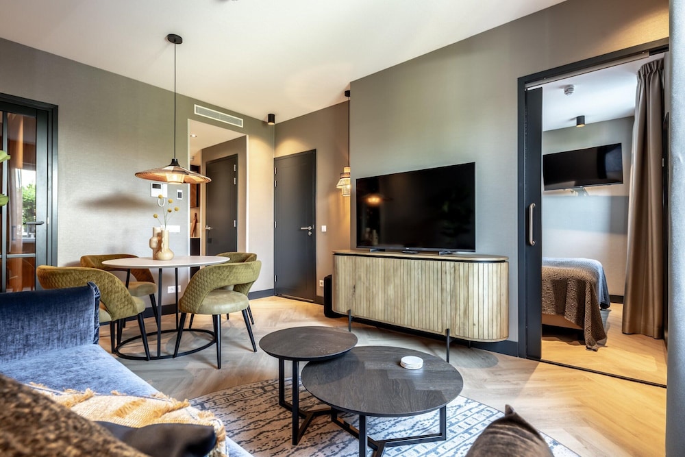 Stylish 2-bedroom Apartment in Delft