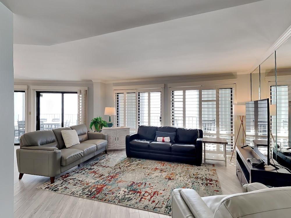 Surf Dweller by Southern Vacation Rentals view 5