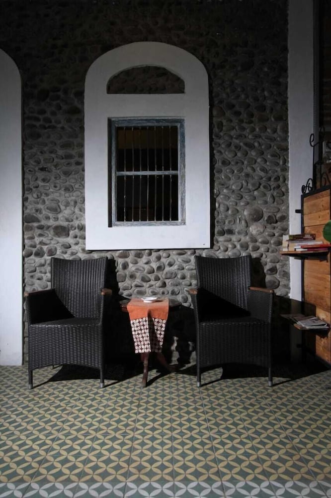 Ndalem Bebekan Guesthouse