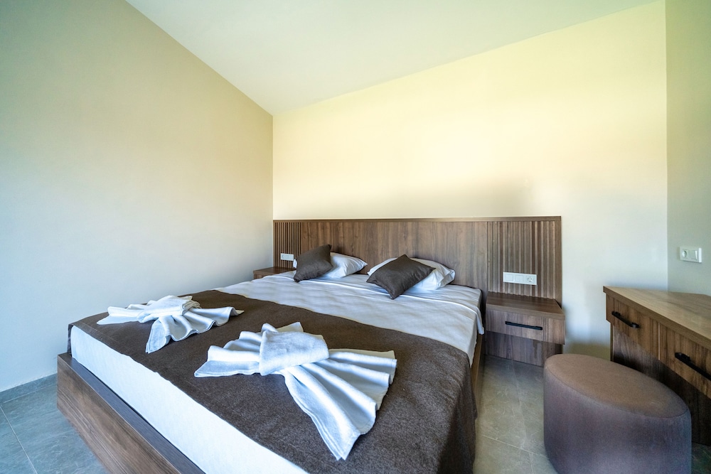 1 Bedroom Private Honeymoon Villa