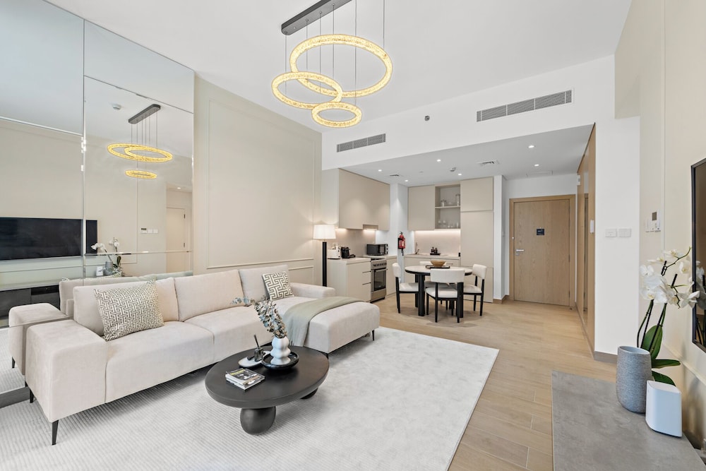 1BR La Sirene Waterfront Escape