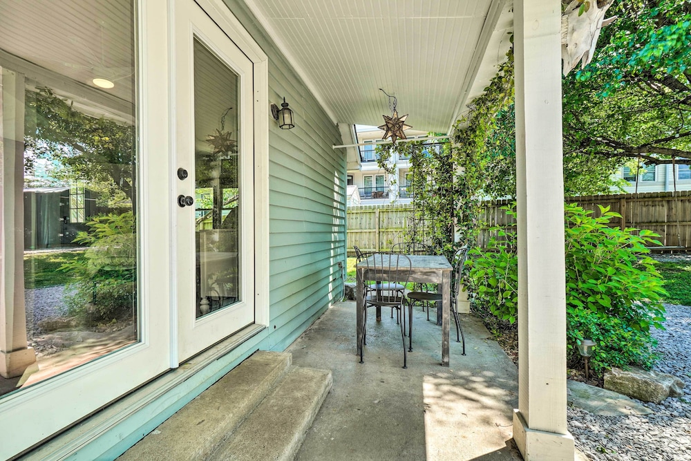 Photograph supplied for Cute Nashville Getaway: Walk to Cafes & Pubs!