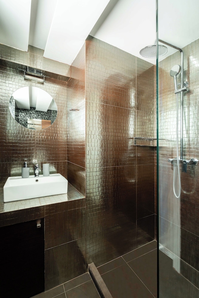 Elysee apartment 9A
