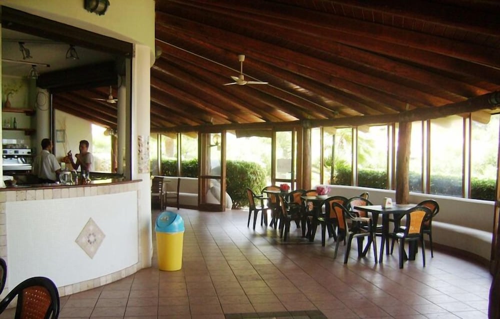 Cala Petrosa Resort