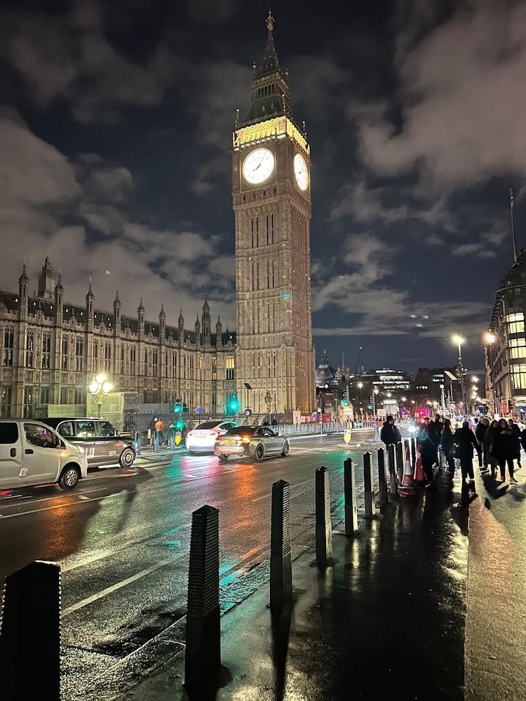 Melody Apartament in Greater London
