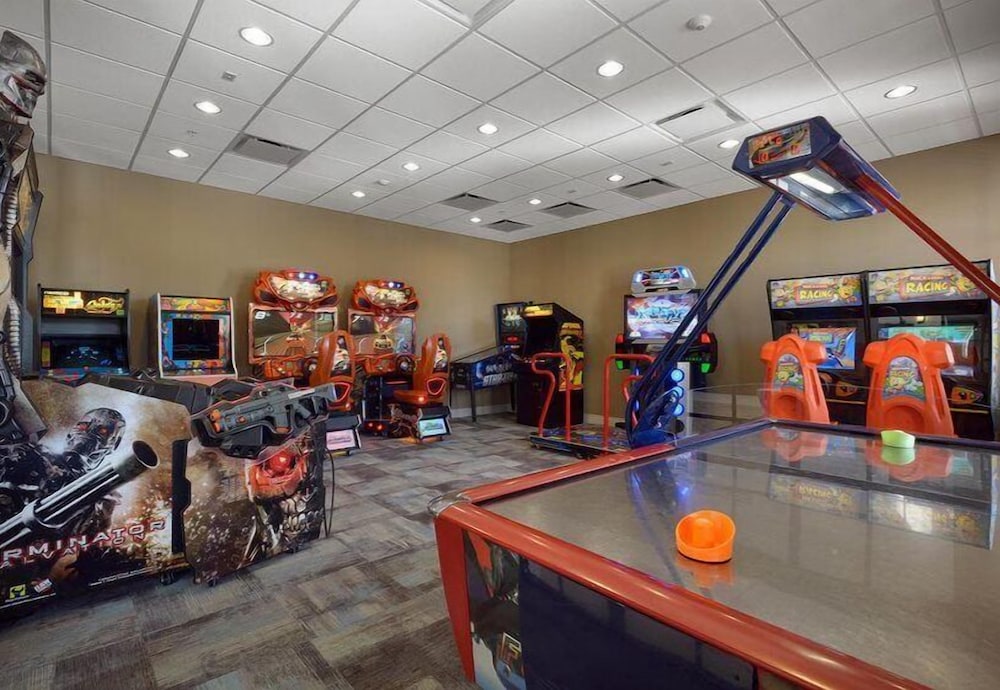 Beautiful Windsor Villa - Image 5