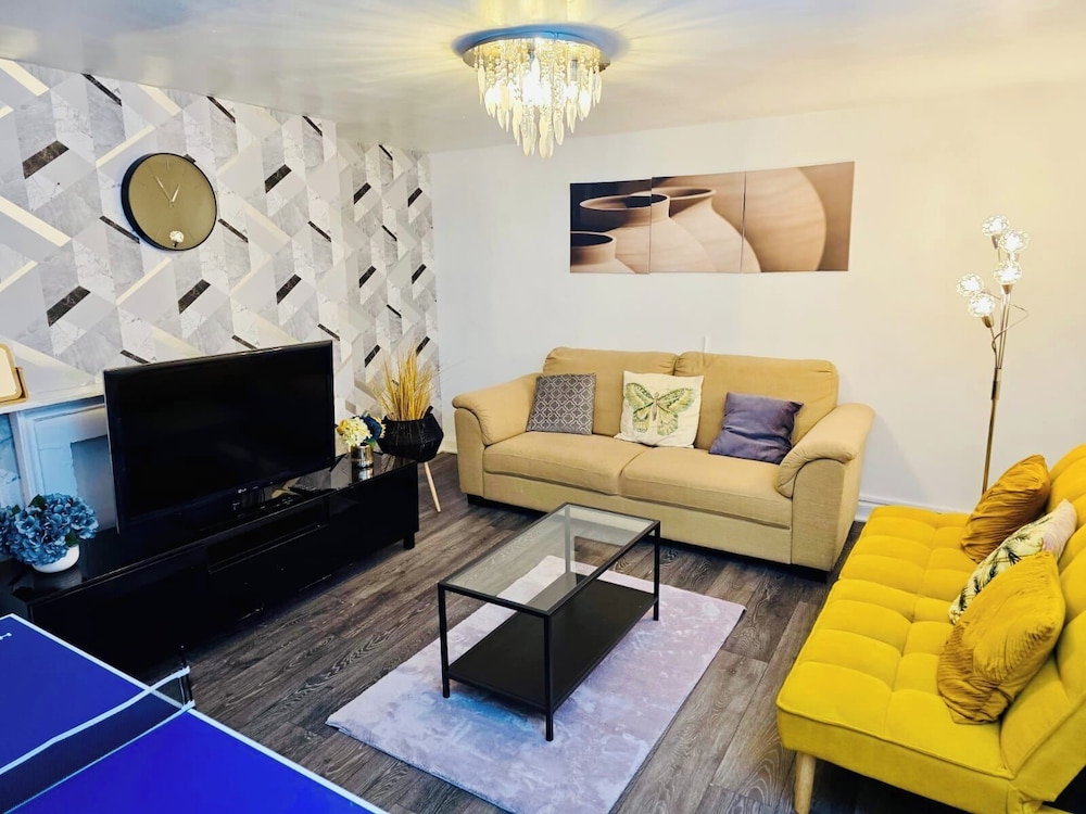 Cosy Liverpool Apartment Upto 8 Guests