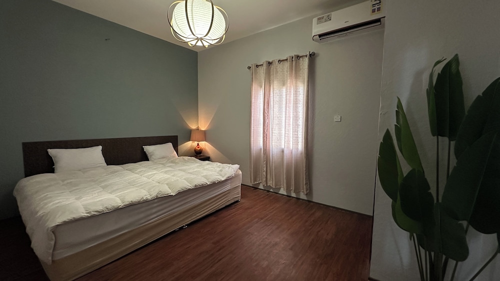 Roushan Resort