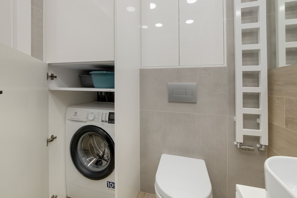 Żwirki Apartment Łódź by Renters