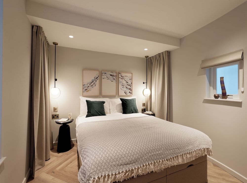 Notting Hill Hyde Park Apartments