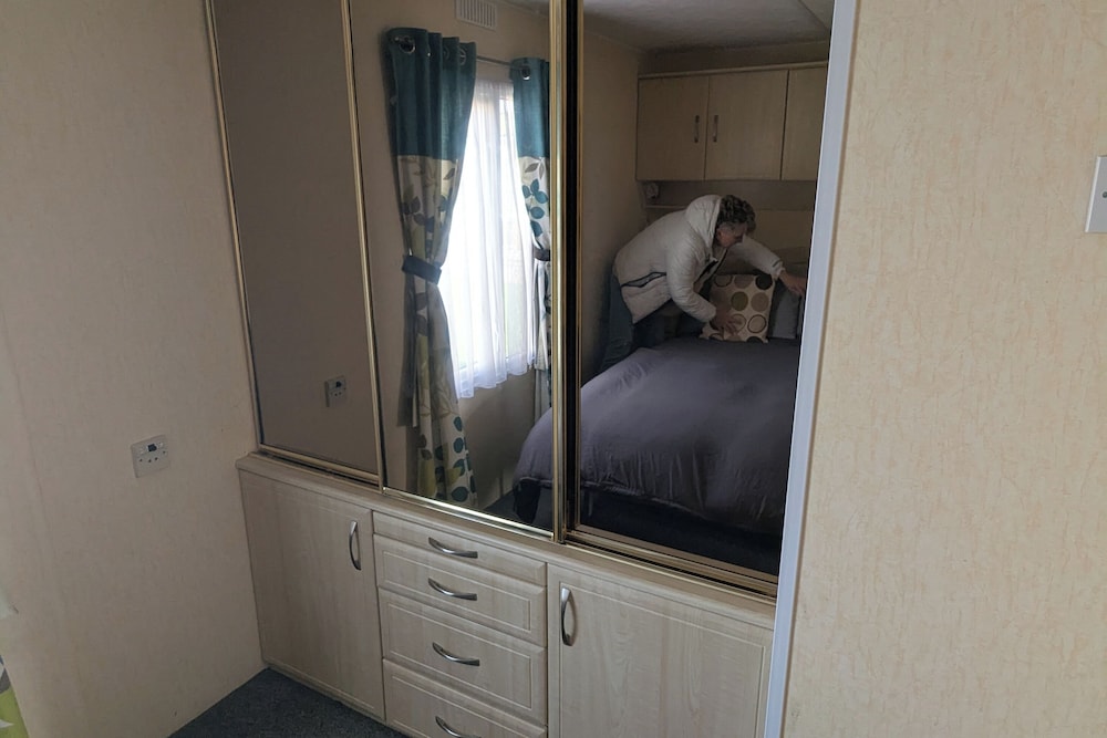 Beachcomber Cabin, Dog Friendly - Anderby Creek