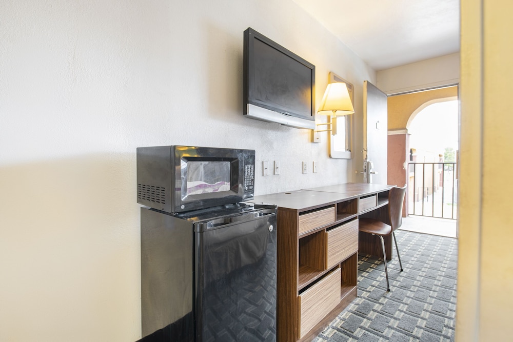 Southern Comfort Hotel