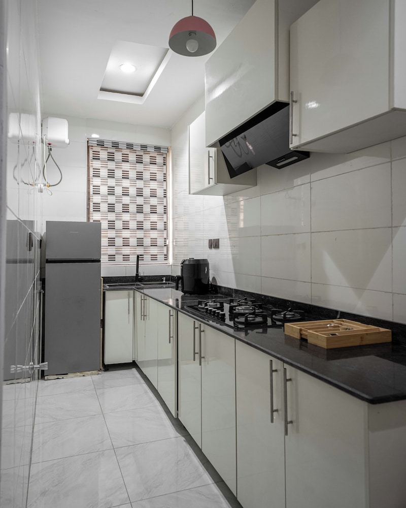 George Residence Ologolo Lekki