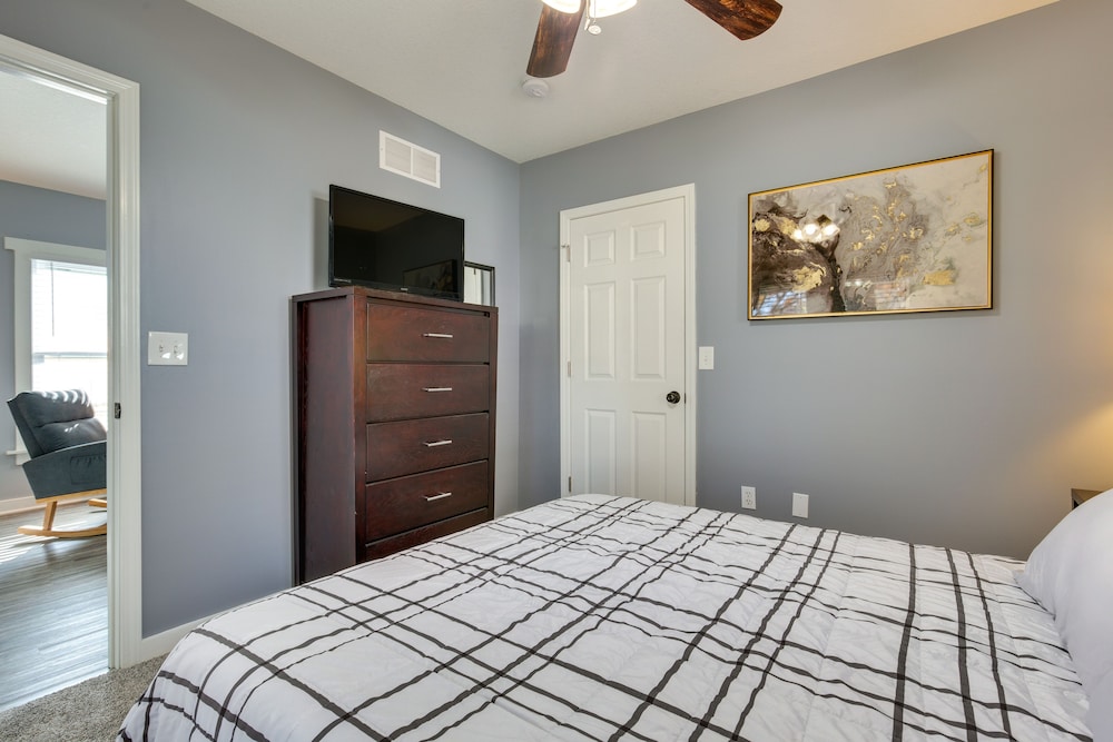 Charming Missouri Home < 1 Mi to Katy Trail!