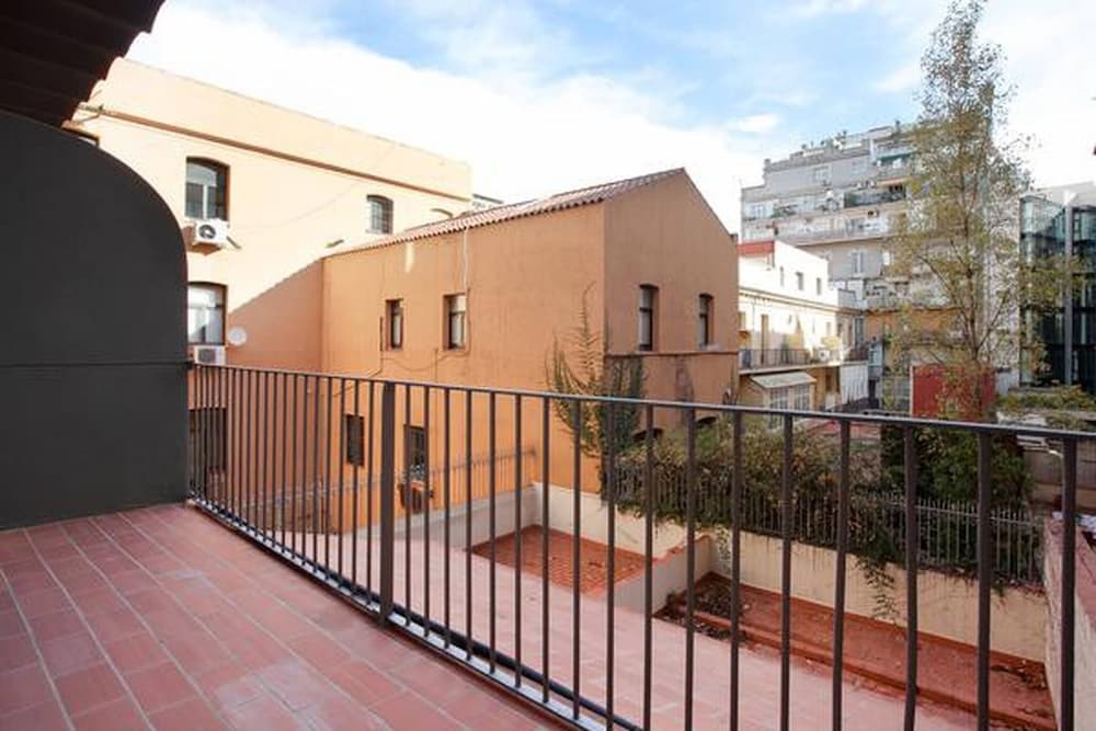 Modern Quiet Flat With A Large Balcony photo 2