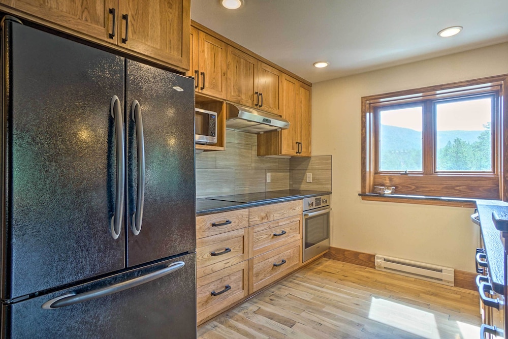 'peaceful Pines' Estes Park Home: Longs Peak View view 4