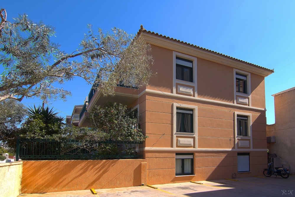 Glyfada Seaside Residence