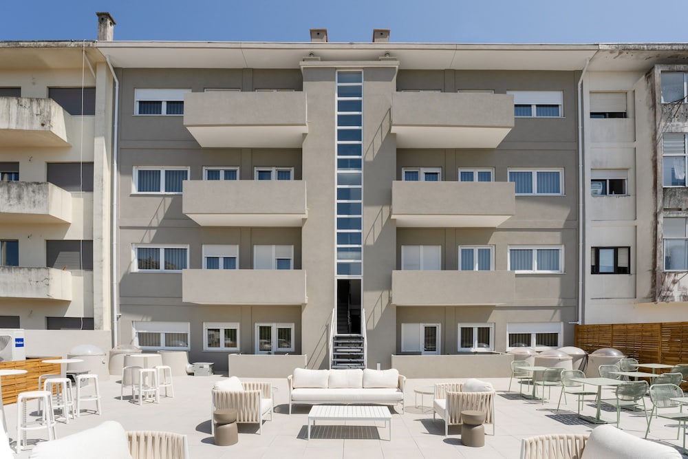 Bom Sucesso Executive Flat 5 3 by Feel Porto