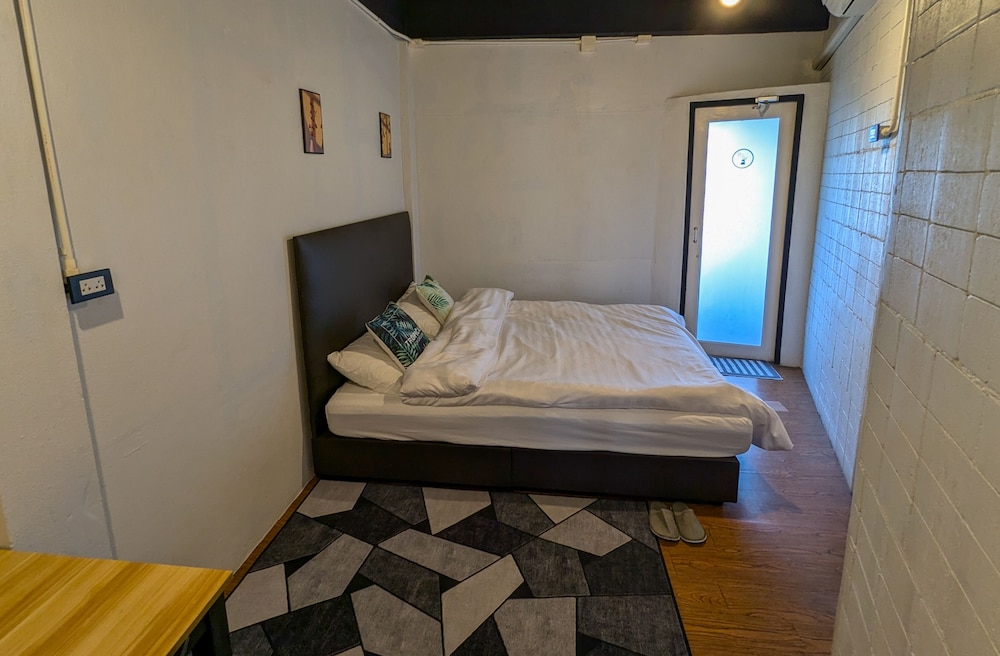 Key Man Hostel