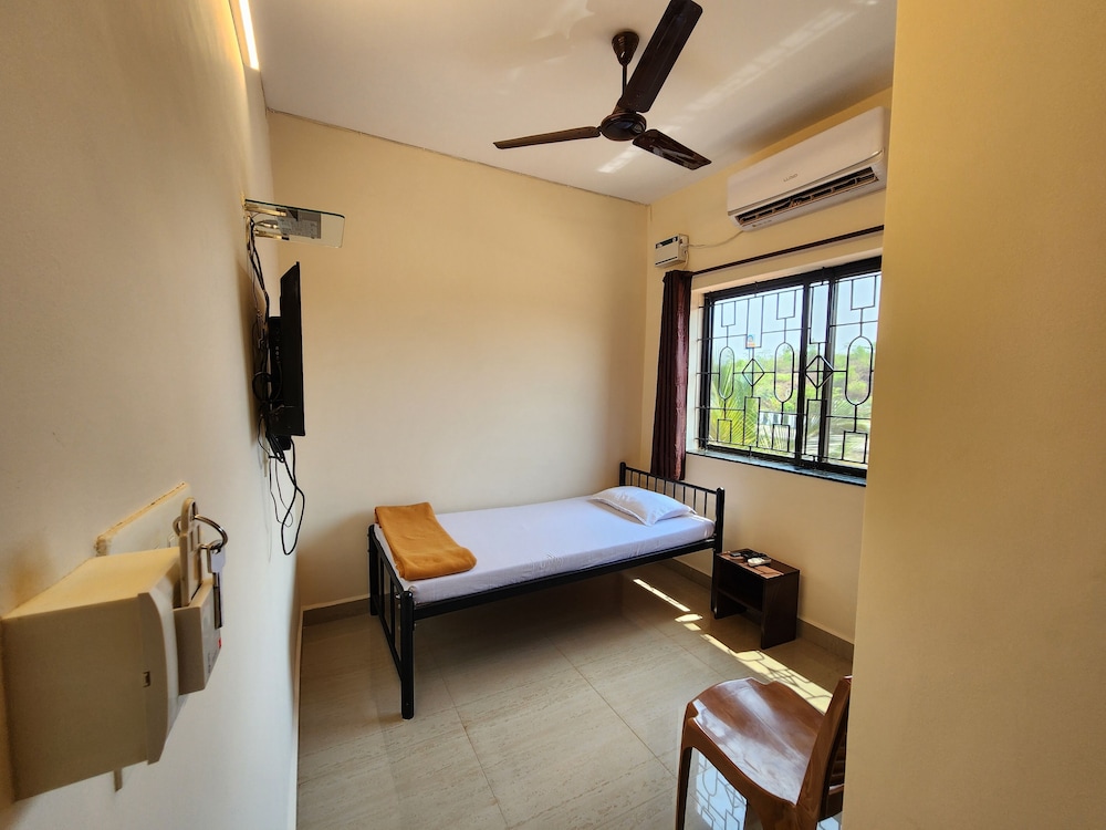 Sai Sharad Hotel