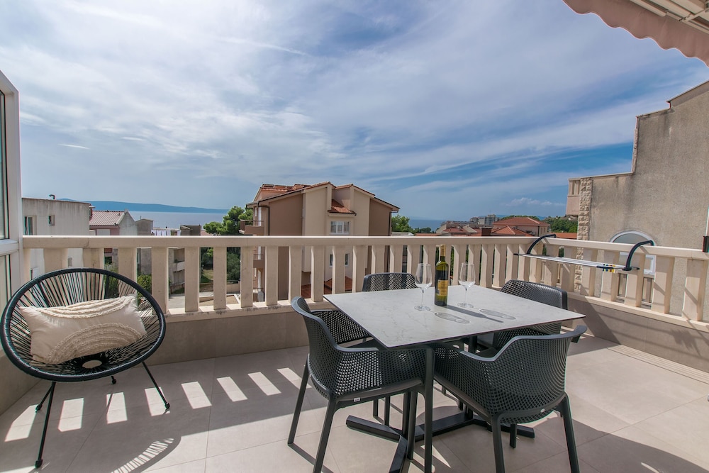 Apartments and Rooms Kapulica view 4