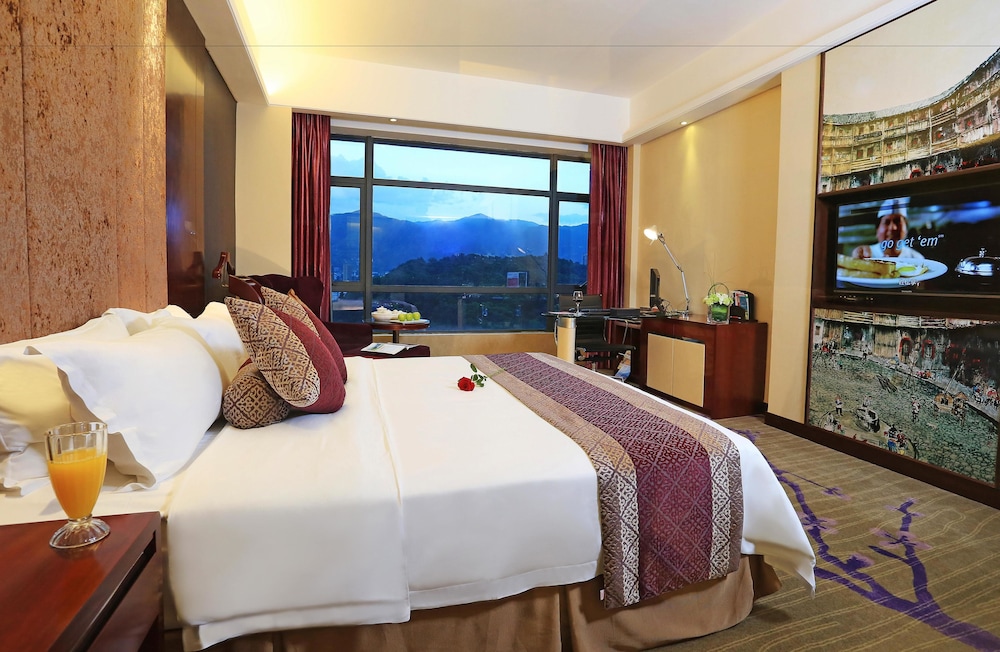 Ramada Longyan
