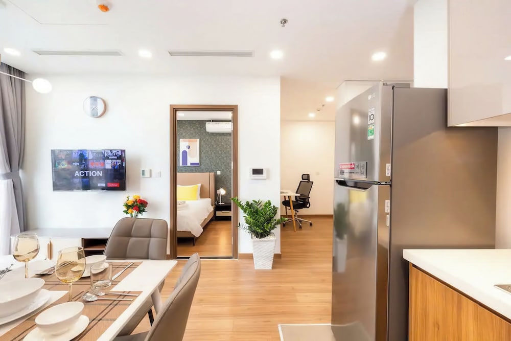 Eco Green Saigon - Free Gym & Pool