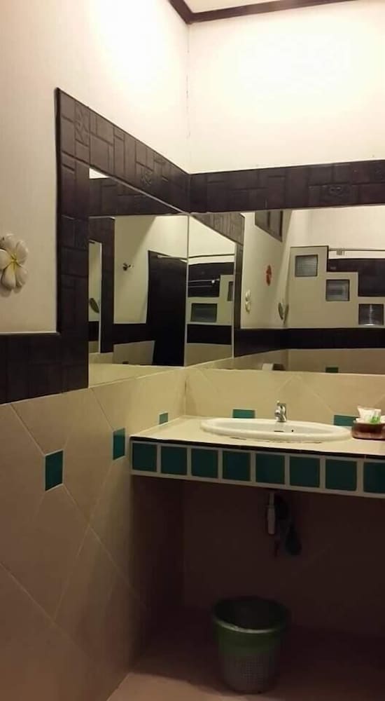 Penny Bangalow Resort