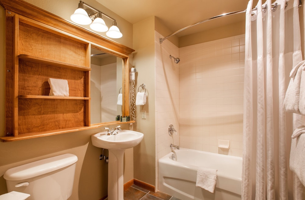 Zephyr Mountain Lodge - Winter Park Vacation Condos
