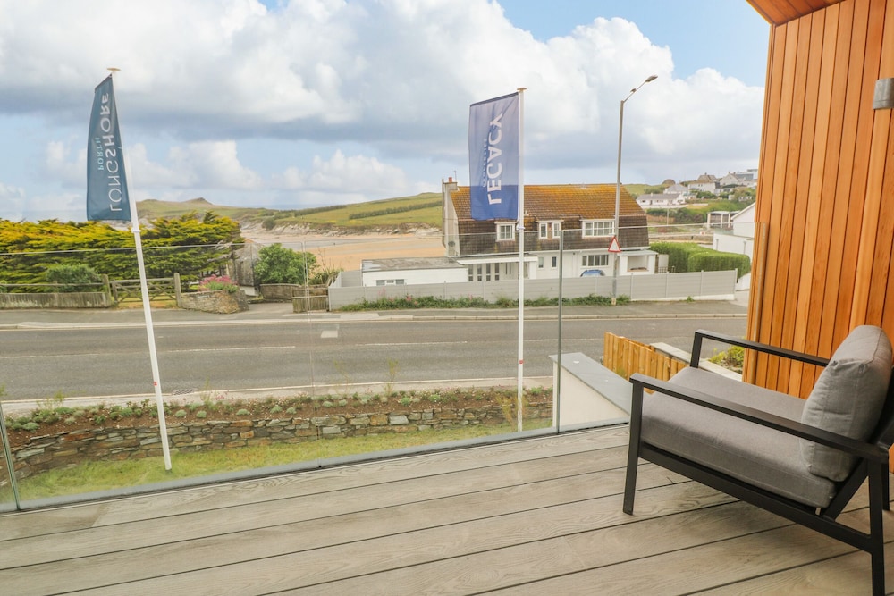 Porth Beach