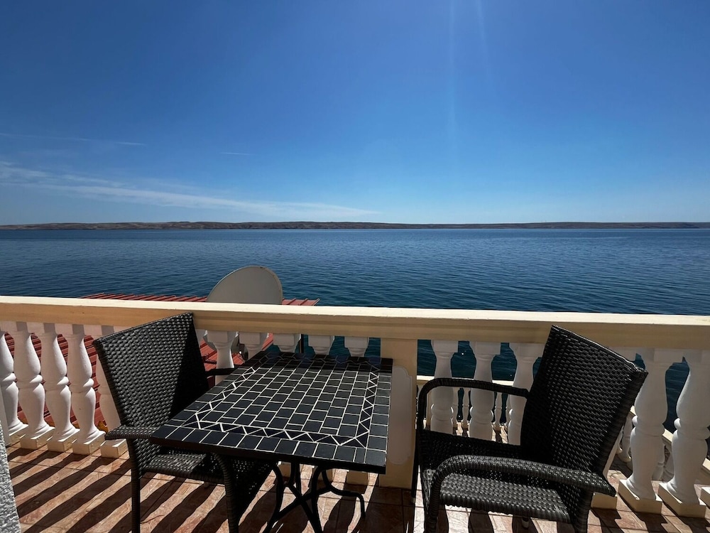 Dalibor - 5m From the sea With Parking - A6