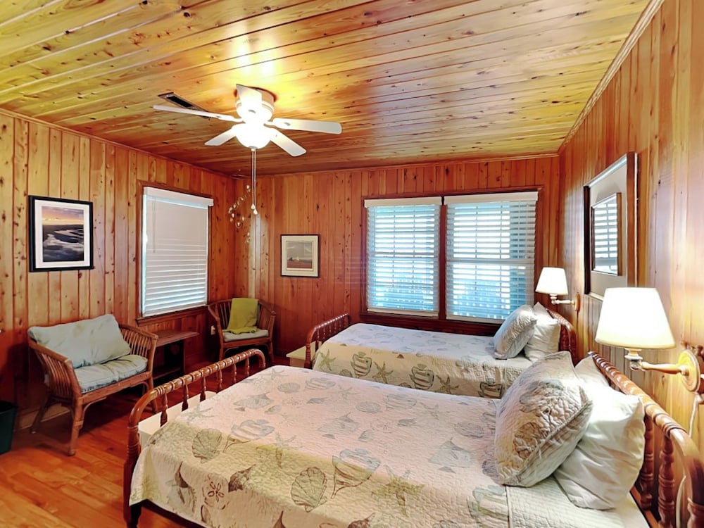 Whitaker Sea La Vie by Topsail Realty