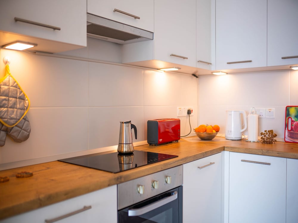 Homely and Convenient Apartment With Lovely sea View