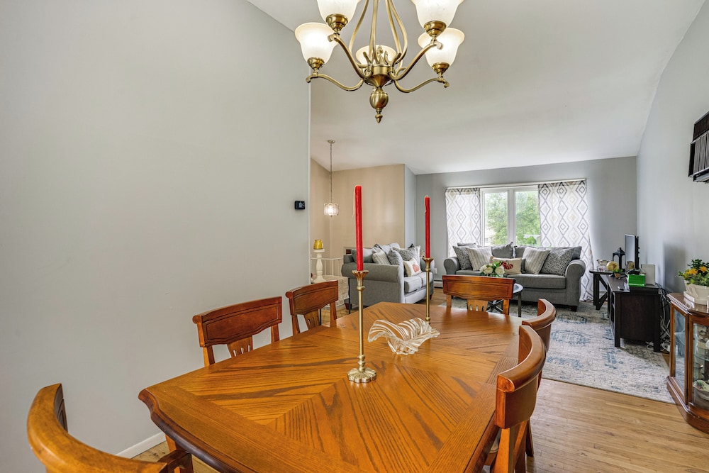 Family Home Near LIE & Blydenburgh Co Park