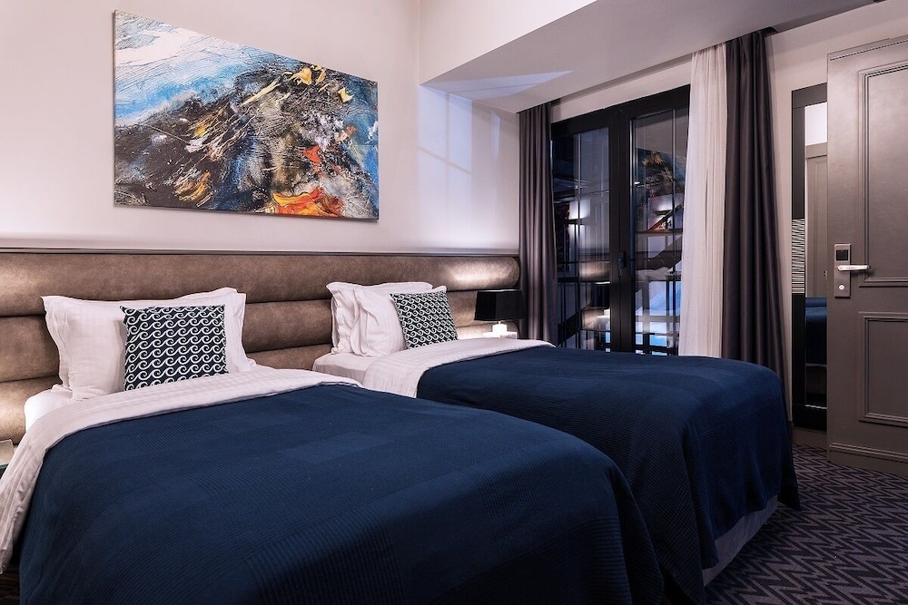 Nabu Hotel - Image 35