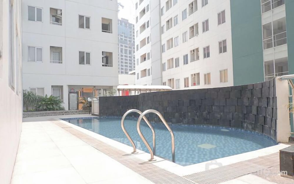 Compact And Restful Studio At Pavilion Permata Apartment