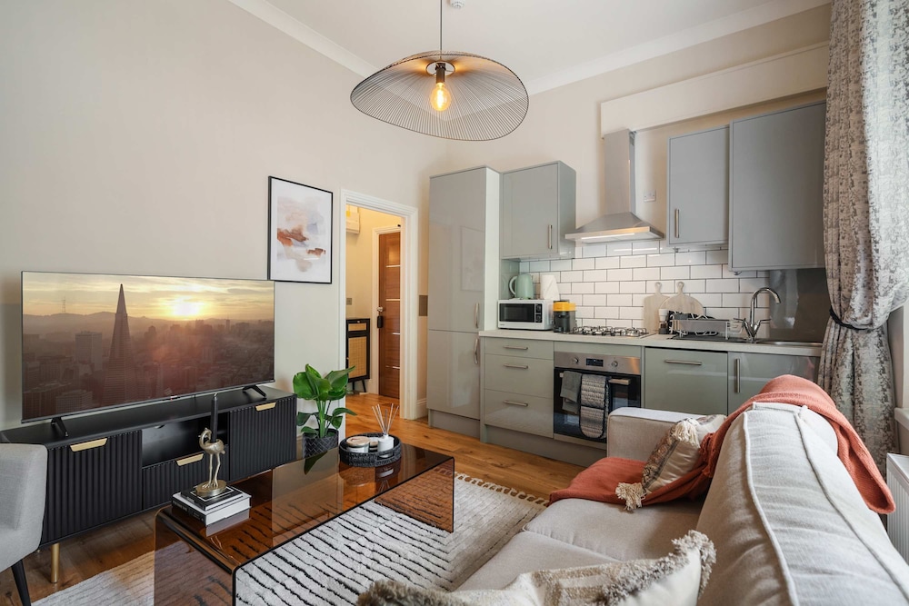 2-bed Notting Hill Apartment With Garden Access