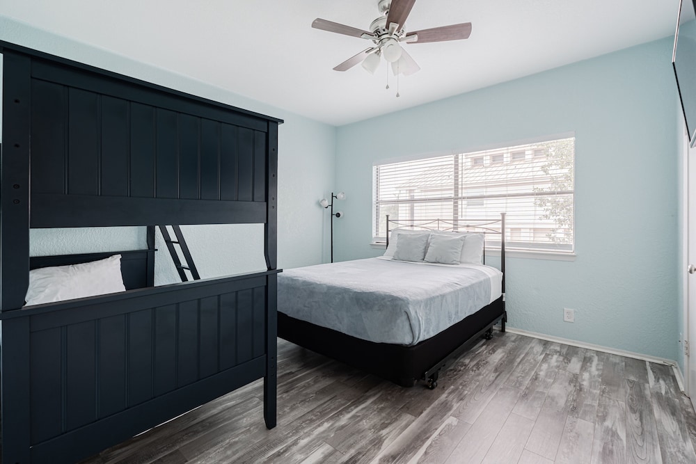 Horseshoe Bay Townhome w/ Water Access! - Property Image 31