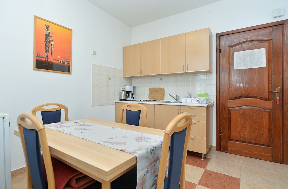 Apartments 2224