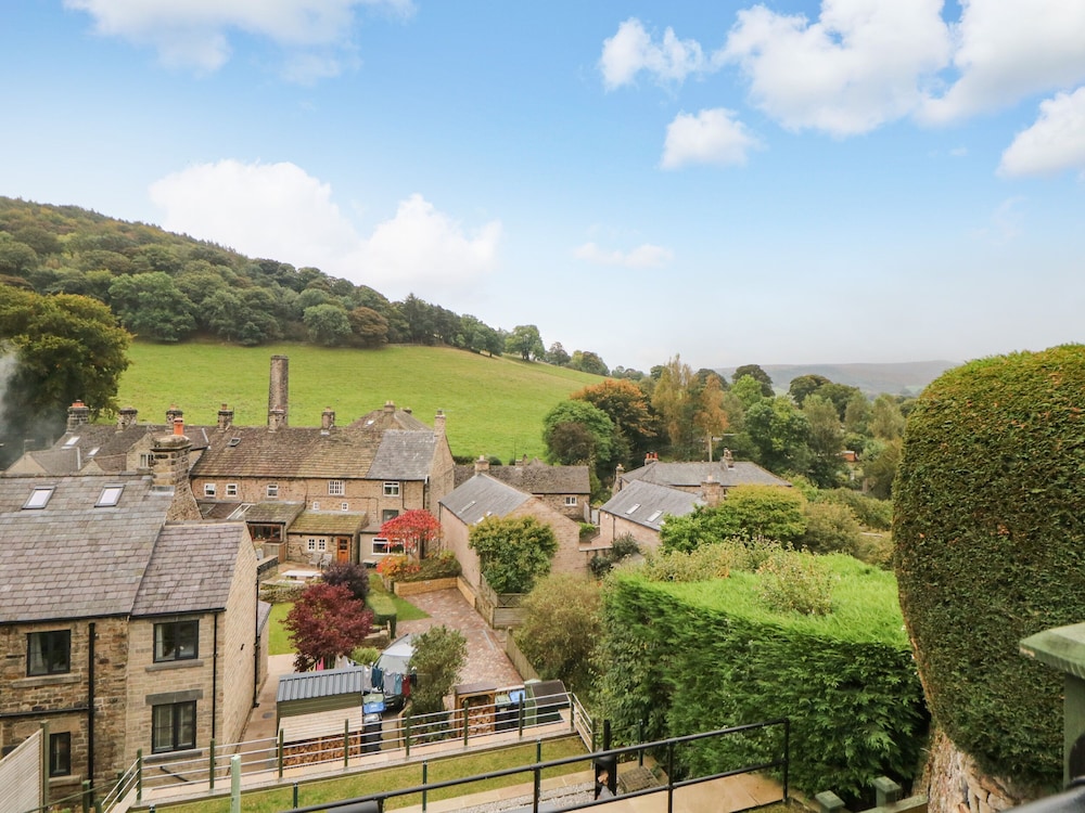 1 Orchard View