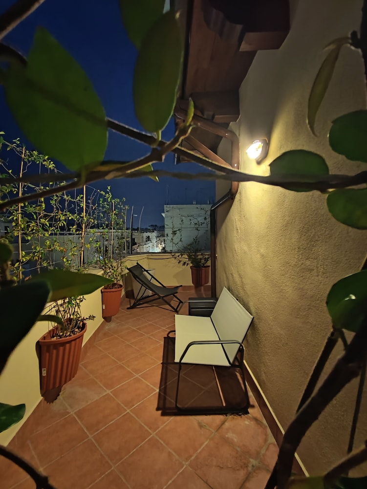 trani residence