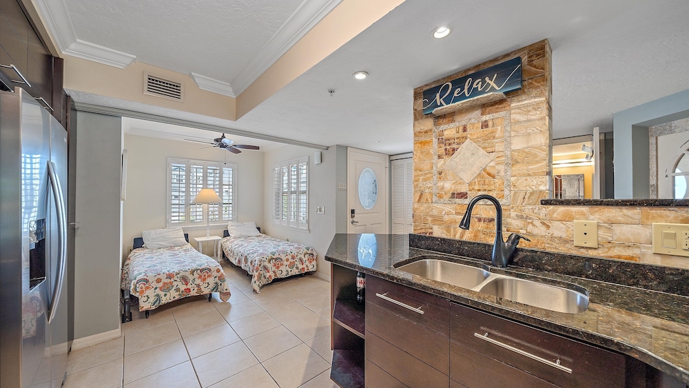 Siesta Bayside Bliss 1 Bedroom Condo