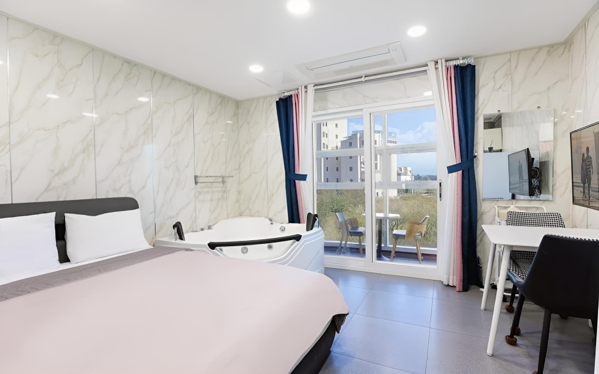 Gangneung Four View Pension