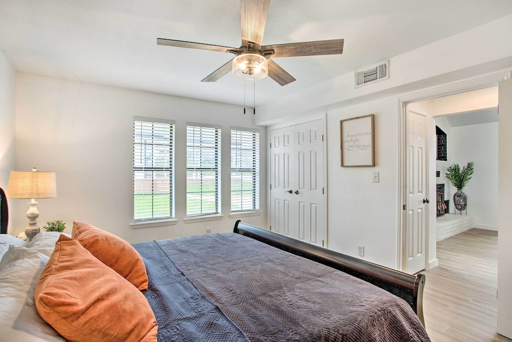 Lakefront Frankston Home w/ Guest Studio! - Property Image 30